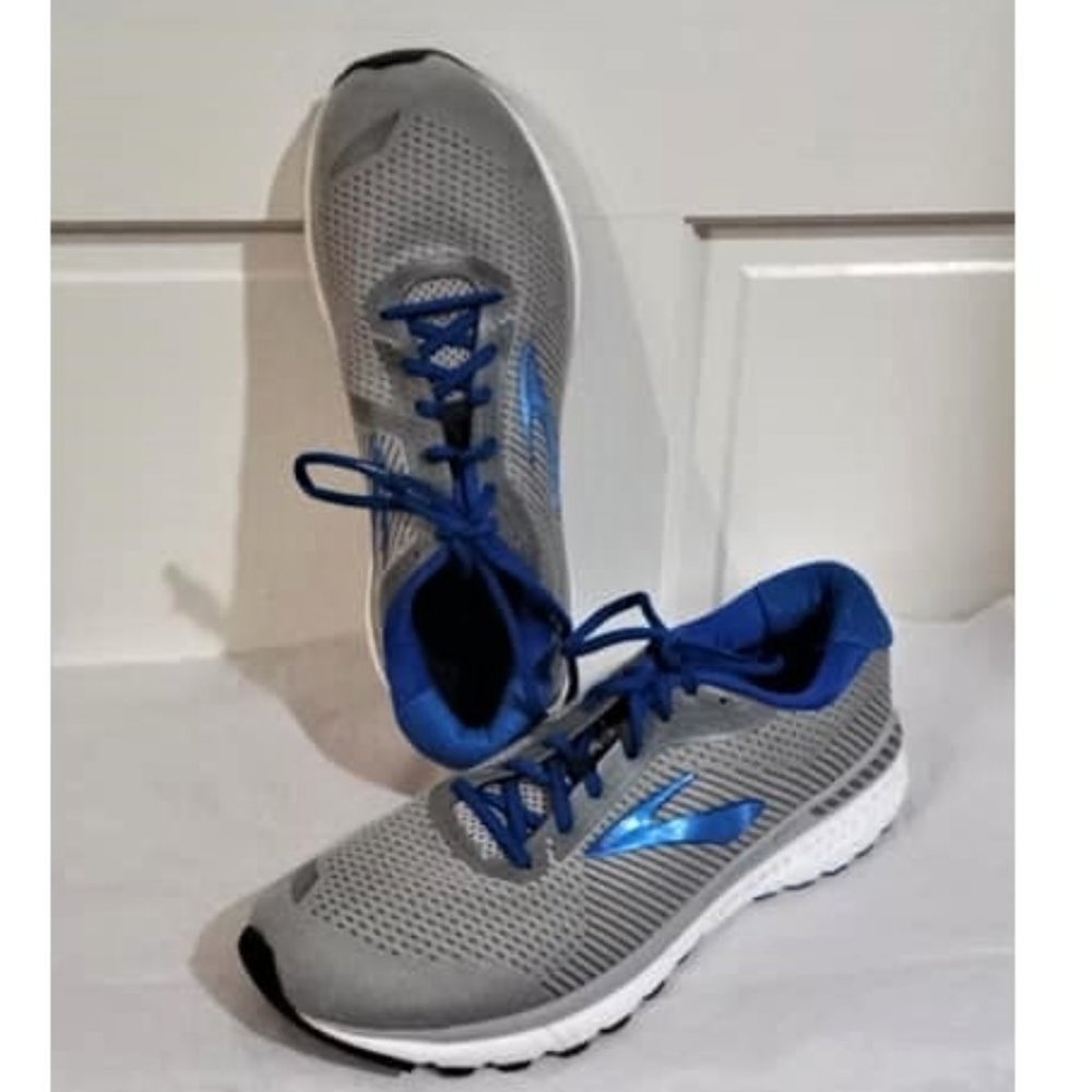 Brooks Adrenaline GTS 20 Shoes Size 12 Medium D